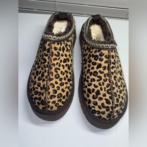 Leopard Print Fuzzy Lined Mules. No Brand.